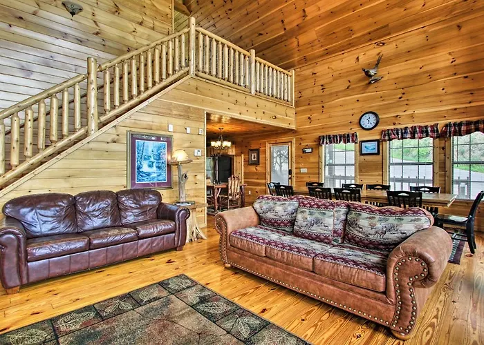 Expansive Gatlinburg Cabin Hot Tub, Deck And Grill!